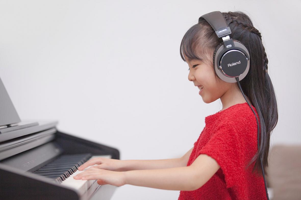 معرفی برترین پیانو های دیجیتال مناسب برای آغاز یادگیری پیانو