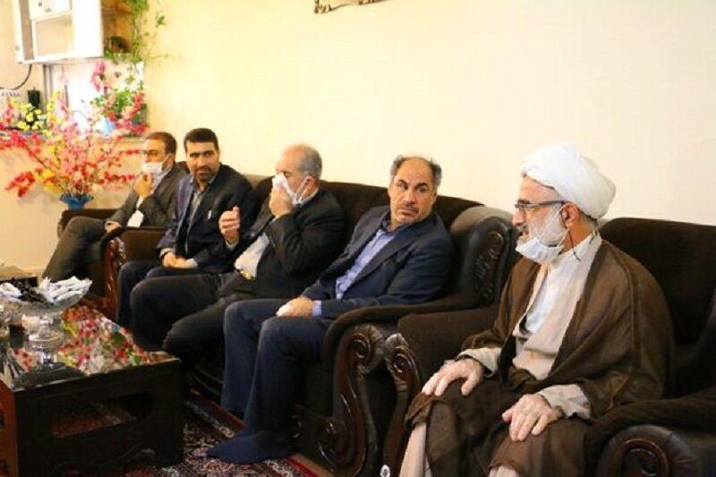 خبرنگاران امنیت جامعه مرهون فداکاری شهدا است خبرنگاران امنیت جامعه مرهون فداکاری شهدا است